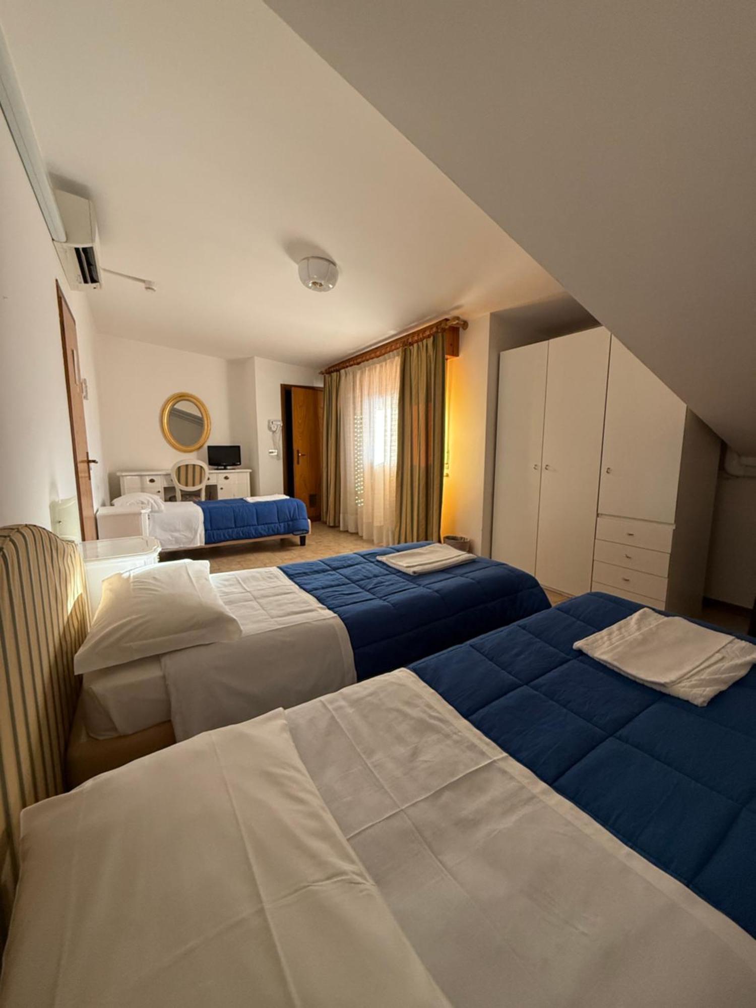 Hotel Gasperoni San Marino Esterno foto