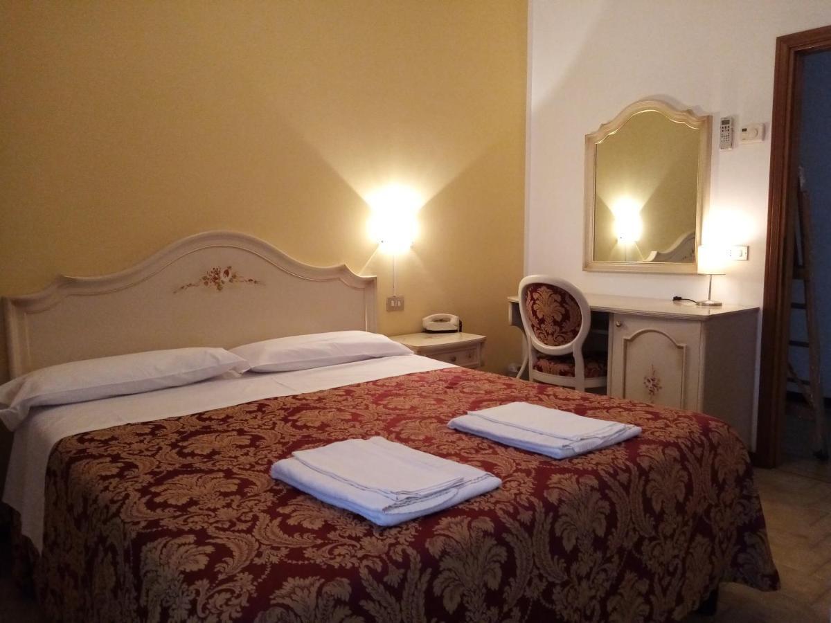 Hotel Gasperoni San Marino Esterno foto